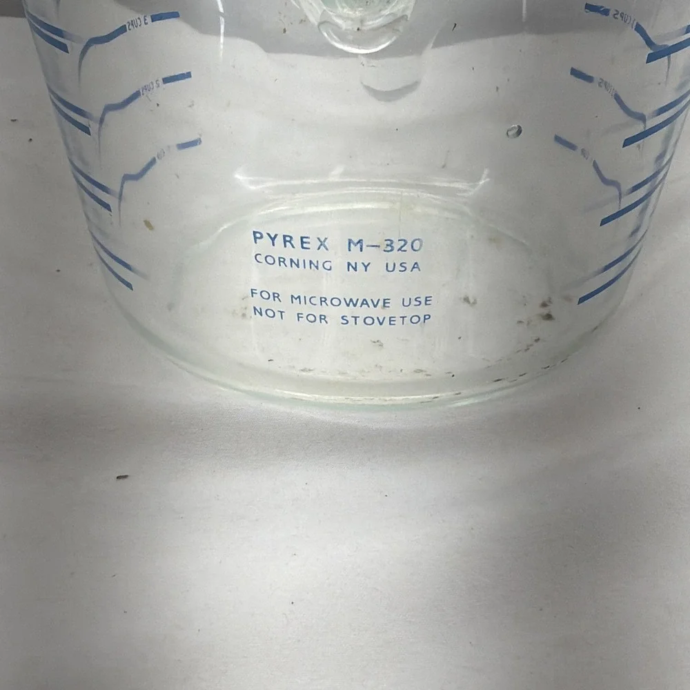 Pyrex‎ Corning Measuring 4 Cup Blue M-320 Open Handle Batter Bowl Vintage USA